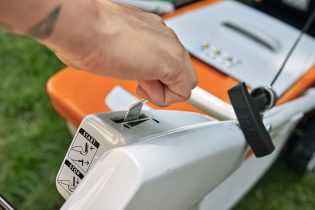 Stihl RM 453.3 V - Napęd Vario